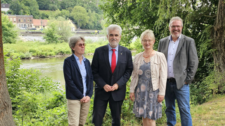 Exkursion zum Hochwasserschutz in Bernburg (Saale) mit Sachsen-Anhalts Umweltminister Porf. Dr. Armin Willingmann