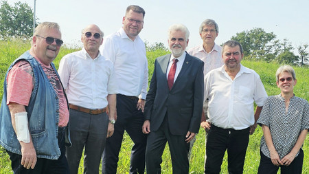 Freigabe am Deich Booser Bogen mit Minister Prof. Dr. Armin Willingmann